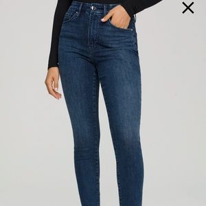 Good American Frayed Ankle Jeans